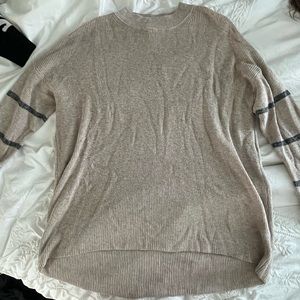 Beige and Gray American Eagle Hi-Low Sweater